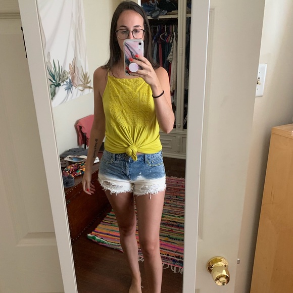 Meet your Posher, Paige - Picture 5 of 6